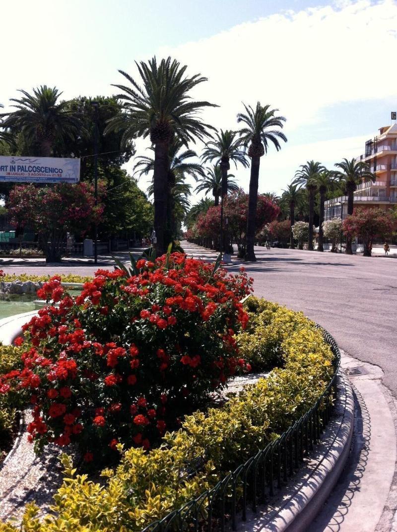 Hotel La Palazzina San Benedetto del Tronto Exterior foto